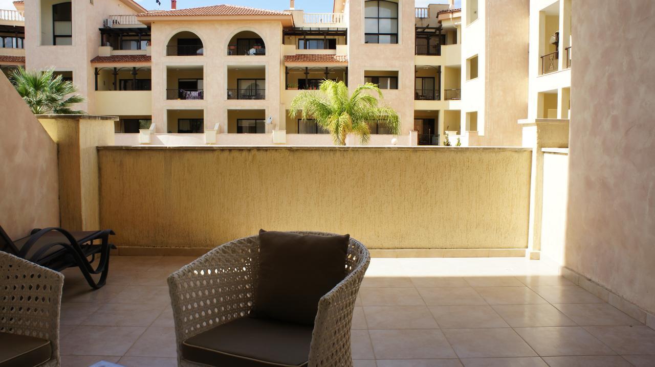 Townhouse Queens Gardens Paphos Esterno foto