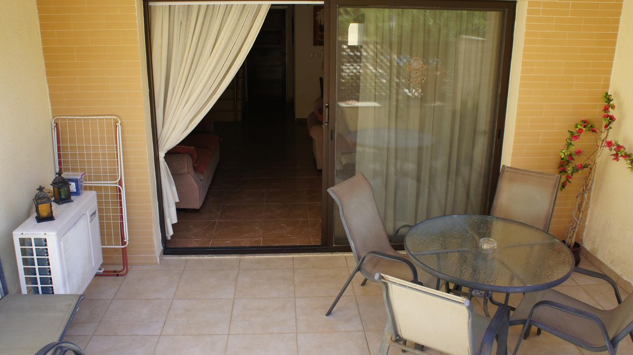 Townhouse Queens Gardens Paphos Camera foto