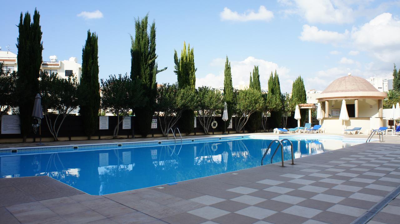 Townhouse Queens Gardens Paphos Camera foto