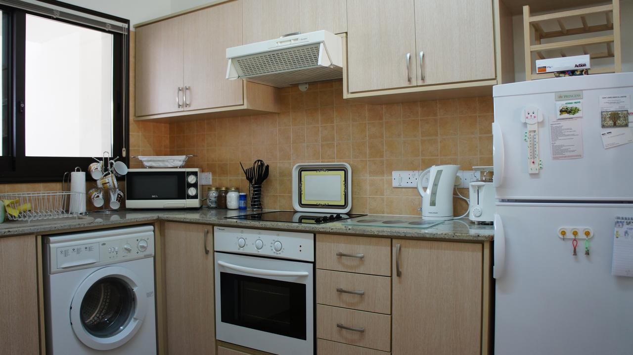 Townhouse Queens Gardens Paphos Esterno foto
